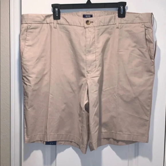 IZOD Bermuda Golf Shorts Newport Oxford 42 Waist NWT - Picture 3 of 11